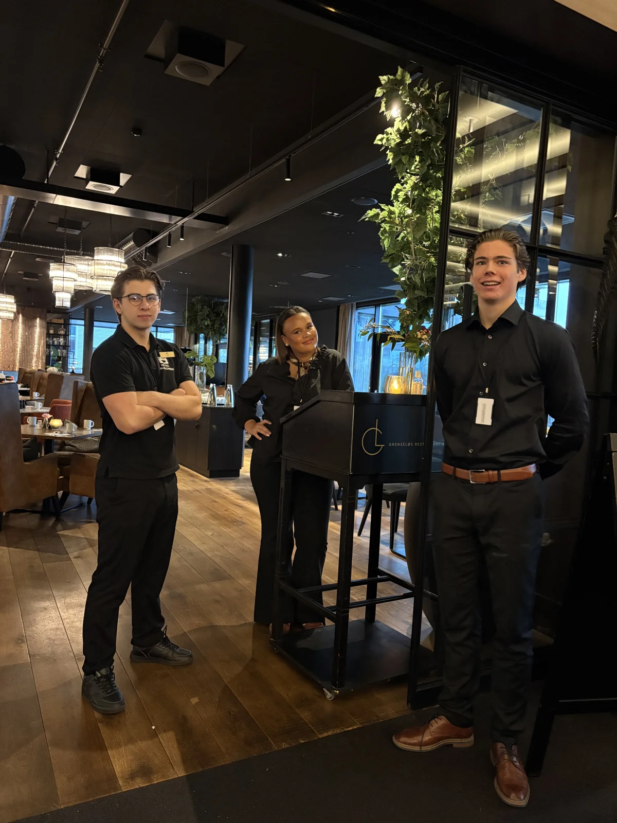 Salg, service og reiseliv, bilde 9